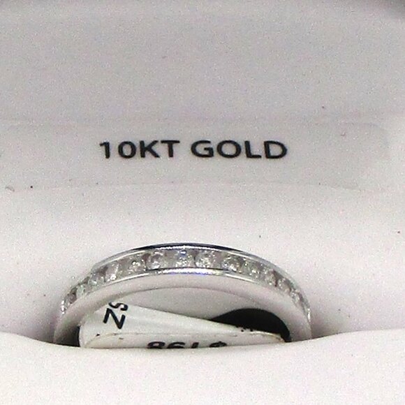 FOREVER BRIDE 10 KT White Gold Diamond Anniversary Band SZ 7 - Picture 2 of 7